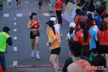 BƯỚC CHẠY CHÀO XUÂN THÀNH PHỐ QUẢNG NGÃI 2024 - Ảnh #1250915