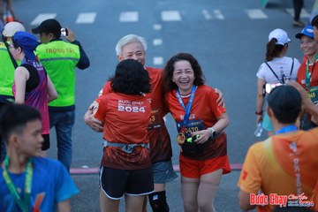 BƯỚC CHẠY CHÀO XUÂN THÀNH PHỐ QUẢNG NGÃI 2024 - Ảnh #1251329