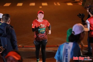 BƯỚC CHẠY CHÀO XUÂN THÀNH PHỐ QUẢNG NGÃI 2024 - Ảnh #1246019