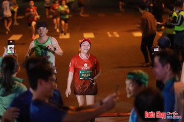 BƯỚC CHẠY CHÀO XUÂN THÀNH PHỐ QUẢNG NGÃI 2024 - Ảnh #1244177