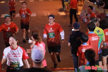 BƯỚC CHẠY CHÀO XUÂN THÀNH PHỐ QUẢNG NGÃI 2024 - Ảnh #1249392