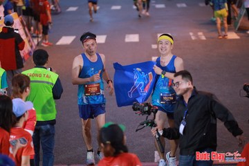 BƯỚC CHẠY CHÀO XUÂN THÀNH PHỐ QUẢNG NGÃI 2024 - Ảnh #1250140