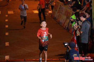 BƯỚC CHẠY CHÀO XUÂN THÀNH PHỐ QUẢNG NGÃI 2024 - Ảnh #1247154