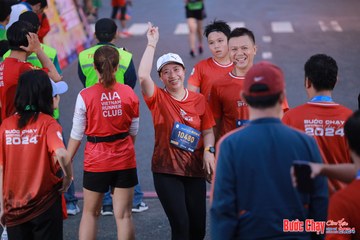BƯỚC CHẠY CHÀO XUÂN THÀNH PHỐ QUẢNG NGÃI 2024 - Ảnh #1250458