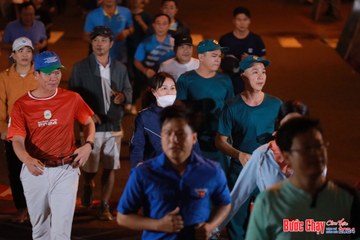 BƯỚC CHẠY CHÀO XUÂN THÀNH PHỐ QUẢNG NGÃI 2024 - Ảnh #1239784