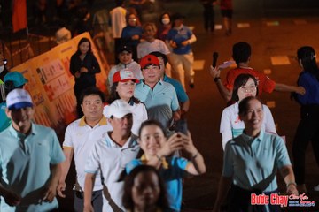 BƯỚC CHẠY CHÀO XUÂN THÀNH PHỐ QUẢNG NGÃI 2024 - Ảnh #1240436