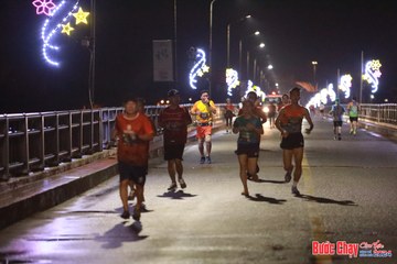 BƯỚC CHẠY CHÀO XUÂN THÀNH PHỐ QUẢNG NGÃI 2024 - Ảnh #1232311