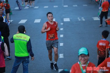 BƯỚC CHẠY CHÀO XUÂN THÀNH PHỐ QUẢNG NGÃI 2024 - Ảnh #1251140