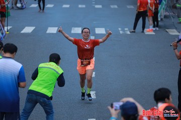 BƯỚC CHẠY CHÀO XUÂN THÀNH PHỐ QUẢNG NGÃI 2024 - Ảnh #1251609