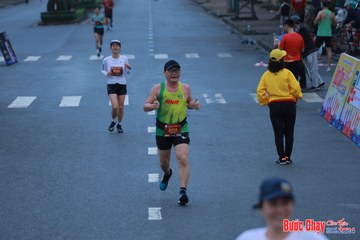 BƯỚC CHẠY CHÀO XUÂN THÀNH PHỐ QUẢNG NGÃI 2024 - Ảnh #1252030