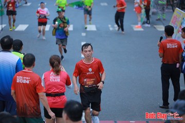 BƯỚC CHẠY CHÀO XUÂN THÀNH PHỐ QUẢNG NGÃI 2024 - Ảnh #1251575