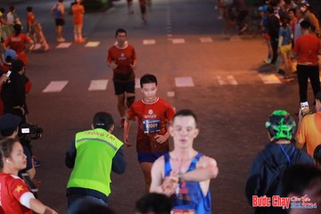 BƯỚC CHẠY CHÀO XUÂN THÀNH PHỐ QUẢNG NGÃI 2024 - Ảnh #1249707