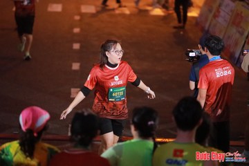 BƯỚC CHẠY CHÀO XUÂN THÀNH PHỐ QUẢNG NGÃI 2024 - Ảnh #1249223