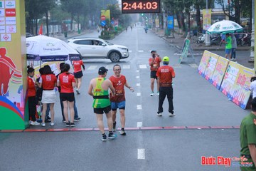 BƯỚC CHẠY CHÀO XUÂN THÀNH PHỐ QUẢNG NGÃI 2024 - Ảnh #1252332