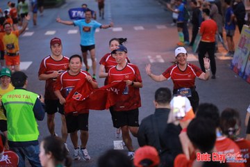 BƯỚC CHẠY CHÀO XUÂN THÀNH PHỐ QUẢNG NGÃI 2024 - Ảnh #1250353