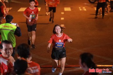 BƯỚC CHẠY CHÀO XUÂN THÀNH PHỐ QUẢNG NGÃI 2024 - Ảnh #1248743