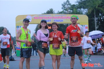 BƯỚC CHẠY CHÀO XUÂN THÀNH PHỐ QUẢNG NGÃI 2024 - Ảnh #1221684