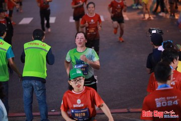 BƯỚC CHẠY CHÀO XUÂN THÀNH PHỐ QUẢNG NGÃI 2024 - Ảnh #1250020