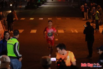 BƯỚC CHẠY CHÀO XUÂN THÀNH PHỐ QUẢNG NGÃI 2024 - Ảnh #1240796
