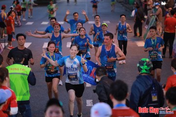 BƯỚC CHẠY CHÀO XUÂN THÀNH PHỐ QUẢNG NGÃI 2024 - Ảnh #1250232