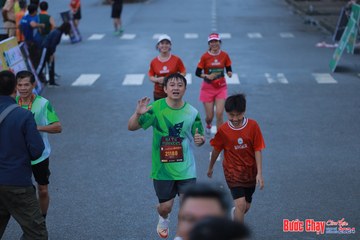BƯỚC CHẠY CHÀO XUÂN THÀNH PHỐ QUẢNG NGÃI 2024 - Ảnh #1251951