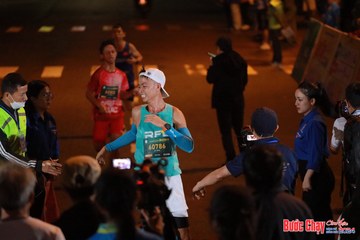 BƯỚC CHẠY CHÀO XUÂN THÀNH PHỐ QUẢNG NGÃI 2024 - Ảnh #1240837