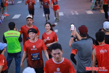 BƯỚC CHẠY CHÀO XUÂN THÀNH PHỐ QUẢNG NGÃI 2024 - Ảnh #1250530