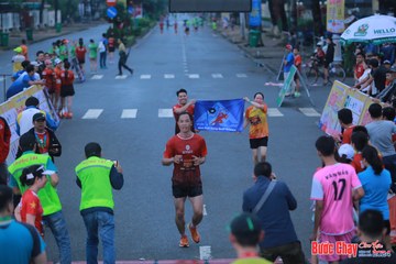 BƯỚC CHẠY CHÀO XUÂN THÀNH PHỐ QUẢNG NGÃI 2024 - Ảnh #1220726
