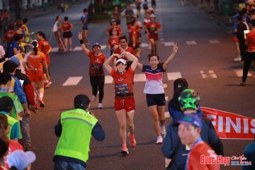 BƯỚC CHẠY CHÀO XUÂN THÀNH PHỐ QUẢNG NGÃI 2024 - Ảnh #1249802