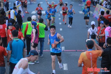 BƯỚC CHẠY CHÀO XUÂN THÀNH PHỐ QUẢNG NGÃI 2024 - Ảnh #1220677