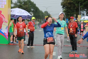 BƯỚC CHẠY CHÀO XUÂN THÀNH PHỐ QUẢNG NGÃI 2024 - Ảnh #1236100