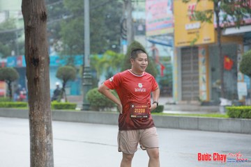 BƯỚC CHẠY CHÀO XUÂN THÀNH PHỐ QUẢNG NGÃI 2024 - Ảnh #1237337