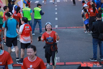 BƯỚC CHẠY CHÀO XUÂN THÀNH PHỐ QUẢNG NGÃI 2024 - Ảnh #1250972