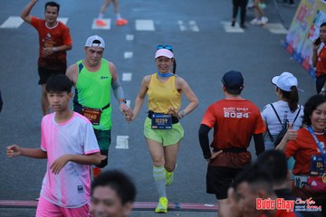 BƯỚC CHẠY CHÀO XUÂN THÀNH PHỐ QUẢNG NGÃI 2024 - Ảnh #1251465