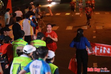 BƯỚC CHẠY CHÀO XUÂN THÀNH PHỐ QUẢNG NGÃI 2024 - Ảnh #1246413
