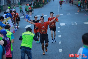 BƯỚC CHẠY CHÀO XUÂN THÀNH PHỐ QUẢNG NGÃI 2024 - Ảnh #1251232