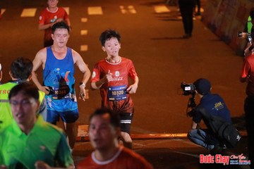 BƯỚC CHẠY CHÀO XUÂN THÀNH PHỐ QUẢNG NGÃI 2024 - Ảnh #1247623