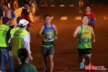 BƯỚC CHẠY CHÀO XUÂN THÀNH PHỐ QUẢNG NGÃI 2024 - Ảnh #1242036