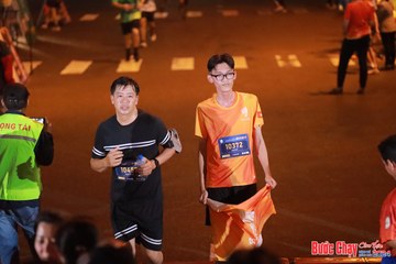 BƯỚC CHẠY CHÀO XUÂN THÀNH PHỐ QUẢNG NGÃI 2024 - Ảnh #1248755