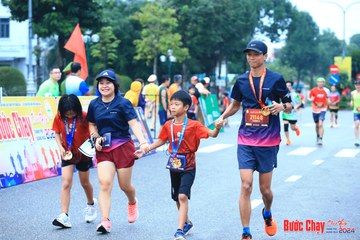 BƯỚC CHẠY CHÀO XUÂN THÀNH PHỐ QUẢNG NGÃI 2024 - Ảnh #1231374