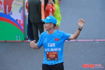 BƯỚC CHẠY CHÀO XUÂN THÀNH PHỐ QUẢNG NGÃI 2024 - Ảnh #1252142