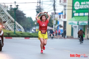 BƯỚC CHẠY CHÀO XUÂN THÀNH PHỐ QUẢNG NGÃI 2024 - Ảnh #1230688