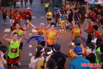 BƯỚC CHẠY CHÀO XUÂN THÀNH PHỐ QUẢNG NGÃI 2024 - Ảnh #1249952