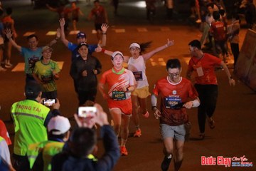 BƯỚC CHẠY CHÀO XUÂN THÀNH PHỐ QUẢNG NGÃI 2024 - Ảnh #1247312