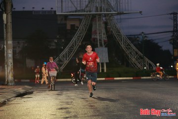 BƯỚC CHẠY CHÀO XUÂN THÀNH PHỐ QUẢNG NGÃI 2024 - Ảnh #1230100