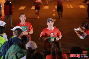 BƯỚC CHẠY CHÀO XUÂN THÀNH PHỐ QUẢNG NGÃI 2024 - Ảnh #1246168