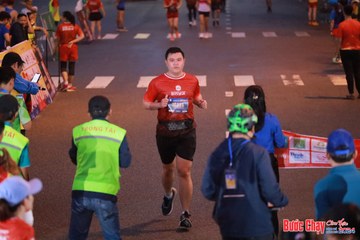 BƯỚC CHẠY CHÀO XUÂN THÀNH PHỐ QUẢNG NGÃI 2024 - Ảnh #1249786