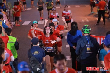 BƯỚC CHẠY CHÀO XUÂN THÀNH PHỐ QUẢNG NGÃI 2024 - Ảnh #1249827