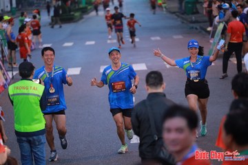 BƯỚC CHẠY CHÀO XUÂN THÀNH PHỐ QUẢNG NGÃI 2024 - Ảnh #1250416