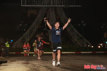 BƯỚC CHẠY CHÀO XUÂN THÀNH PHỐ QUẢNG NGÃI 2024 - Ảnh #1229613